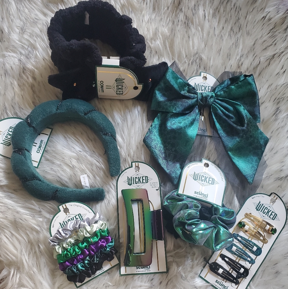 *NEW* Scunci by Conair Wicked Elphaba 7pc Hair Accessories Lot